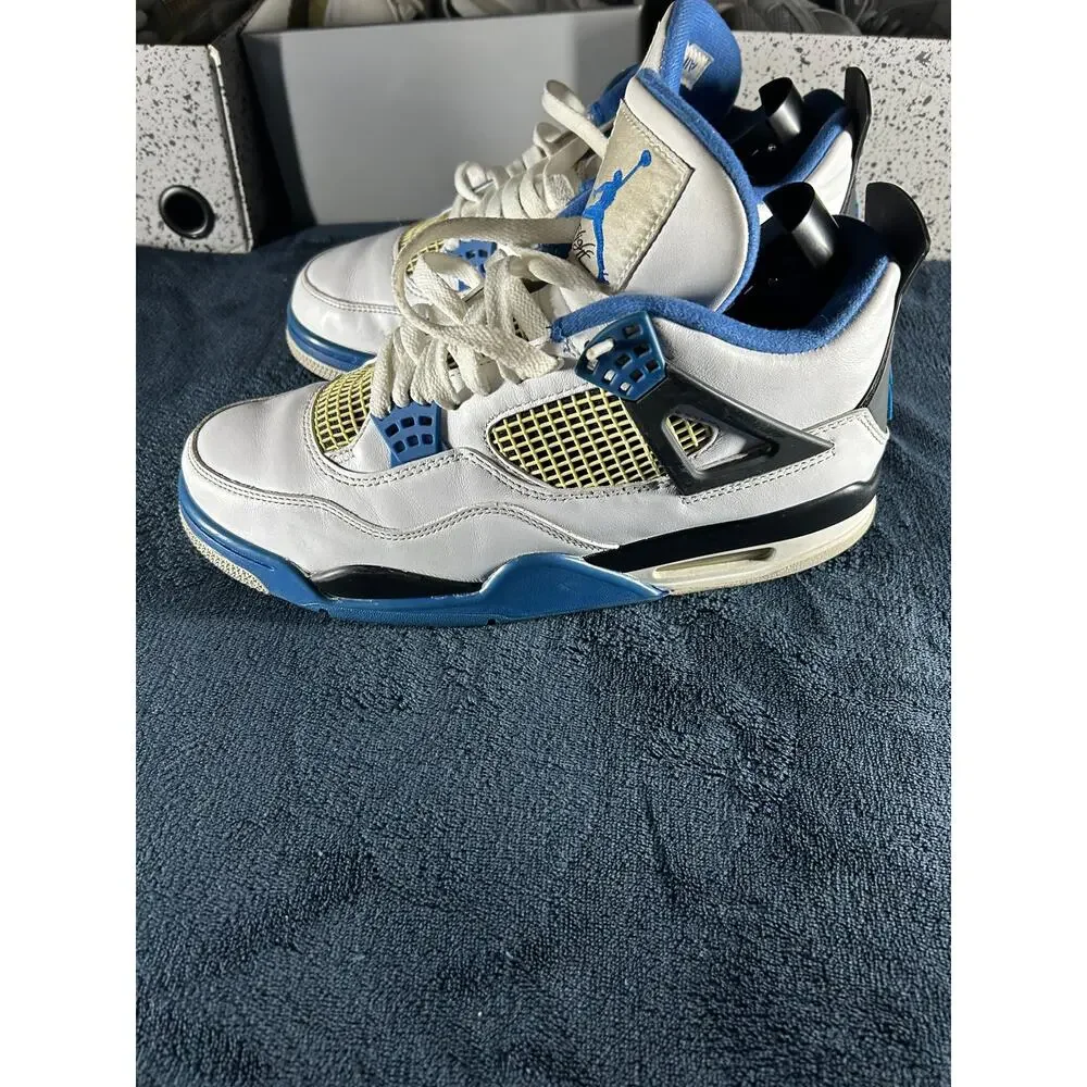 Jordan 4 Motorsport